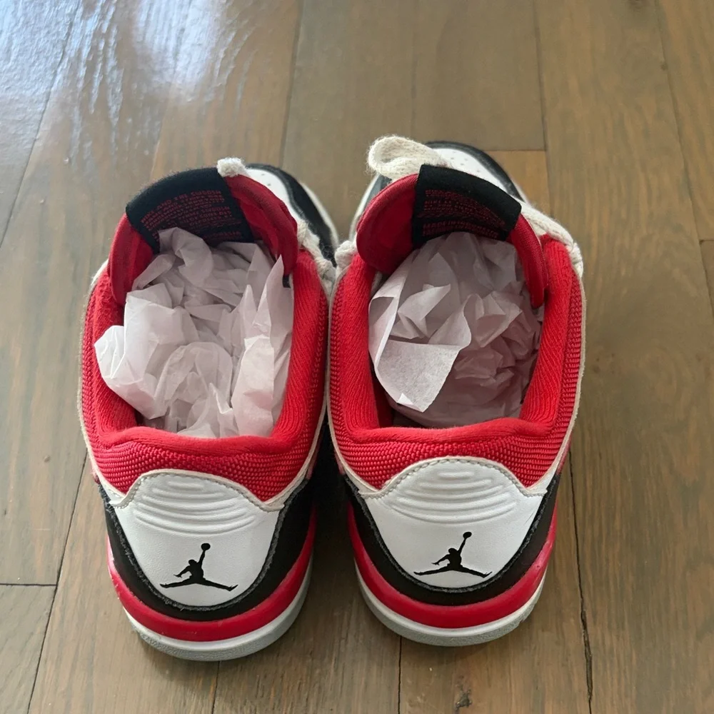 Nike Kids Sneakers White Black Red Low-Top 12c - Picture 7 of 9